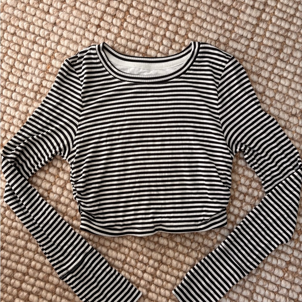 Aerie Black and White Striped Cropped Long Sleeve Ribbed Athletic Top